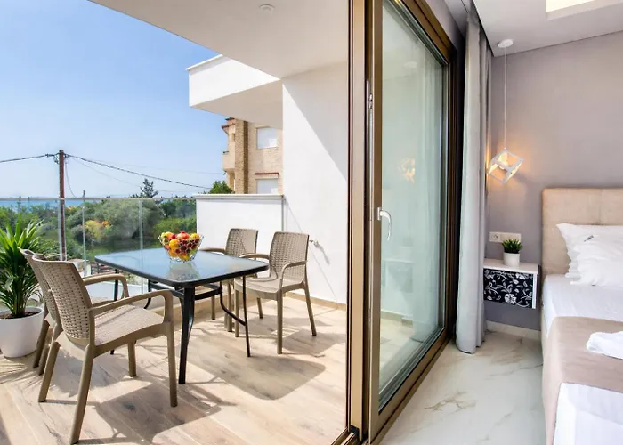 Mpl & Maisonettes Aparthotel *