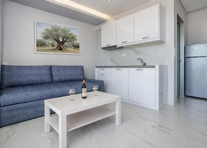 Hotel apartamentowy Mpl & Maisonettes 3*