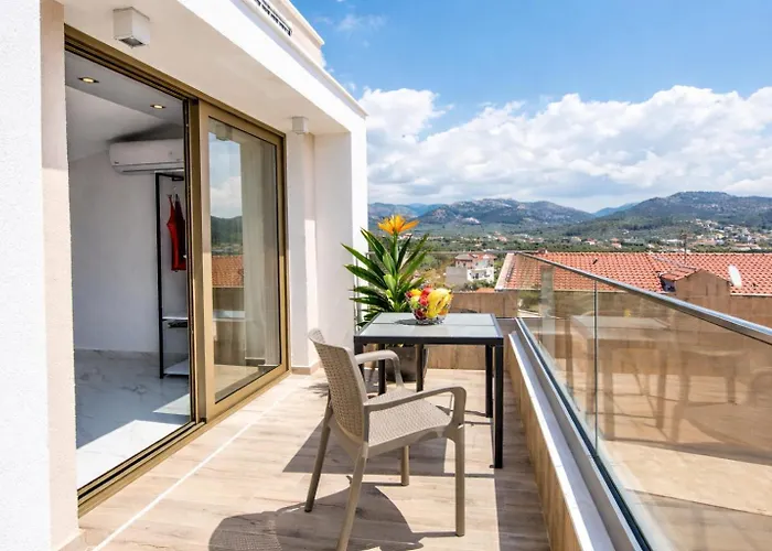 Mpl & Maisonettes Лименария